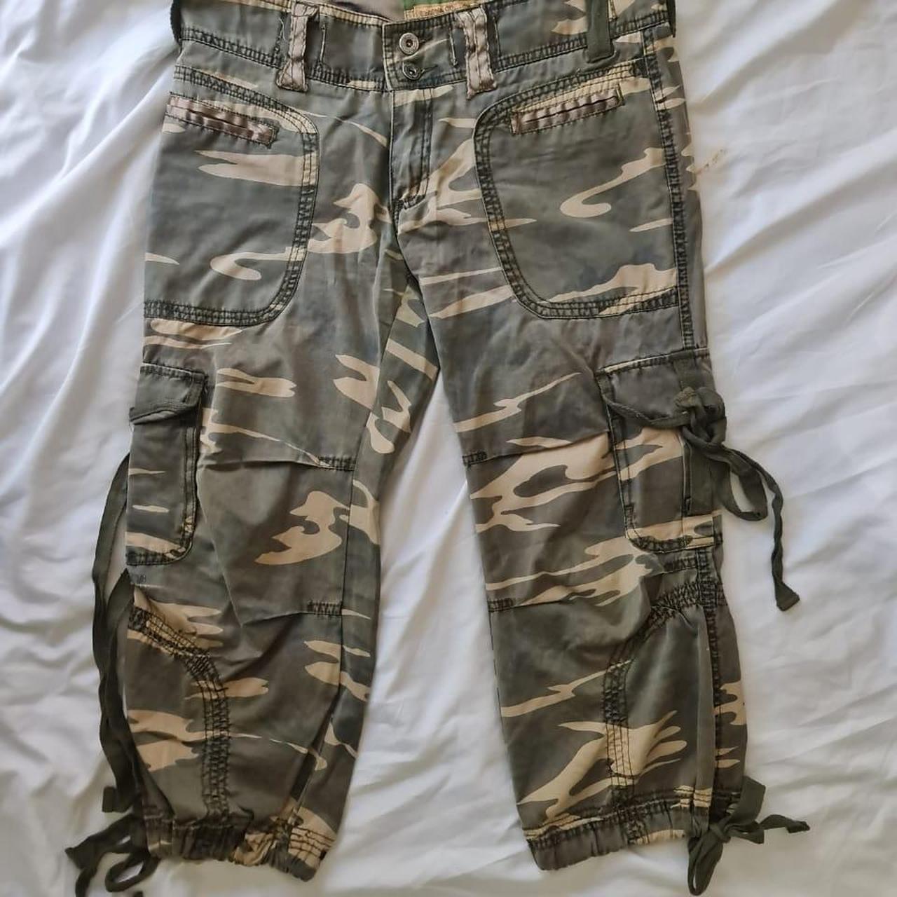 Miss me cargo pants - Depop