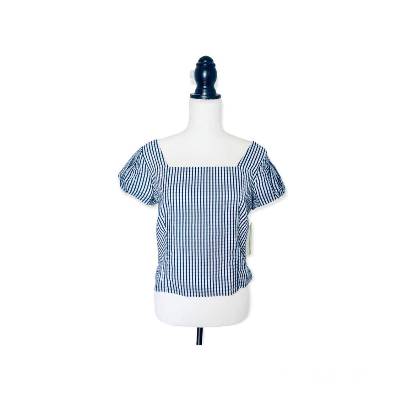 Product Image 1 - Gorgeous square neck top
Navy and