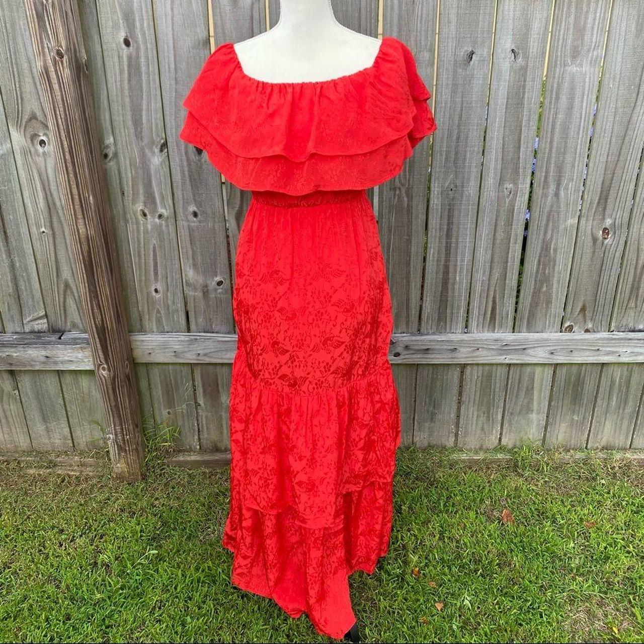 Product Image 2 - Miriana Dress in Bright Red
Gorgeous