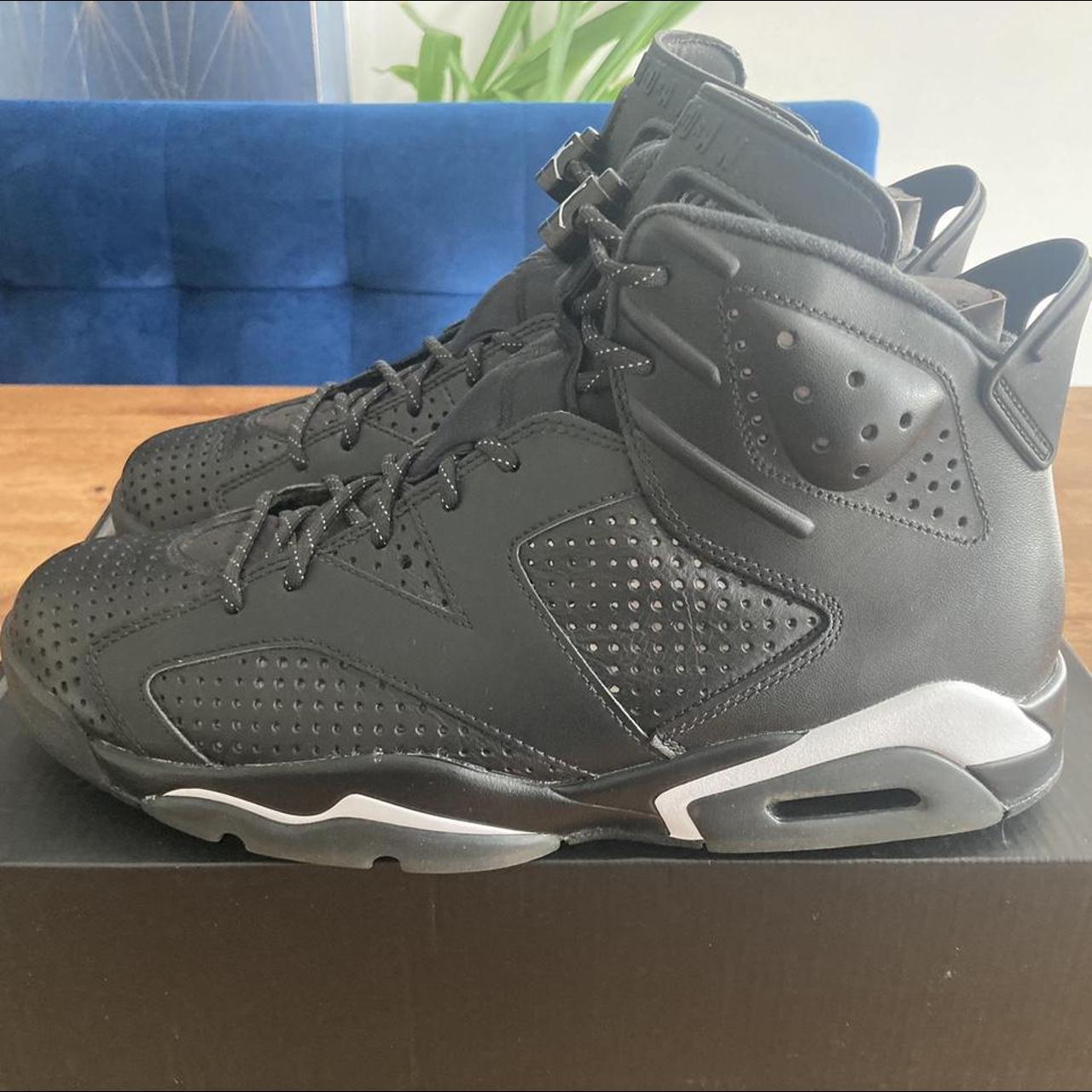 black jordans 6 retro