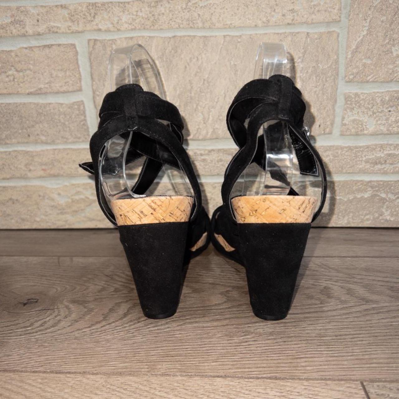 Aerosoles black best sale wedge sandals