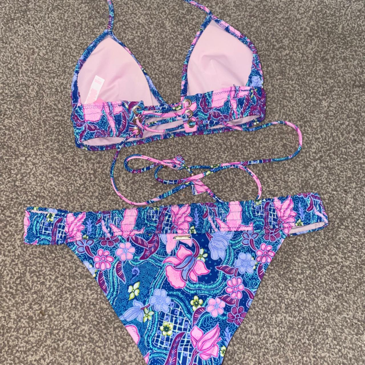 Victoria's Secret Women's Bikinis-and-tankini-sets | Depop