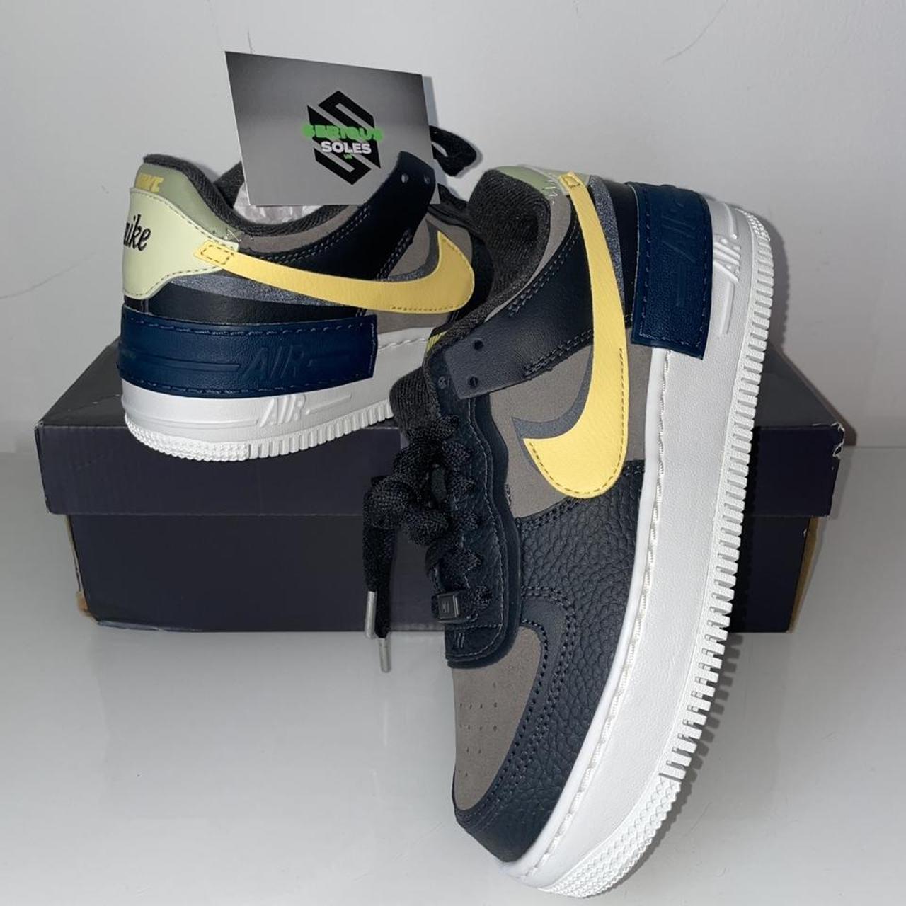 womens khaki trainers nike