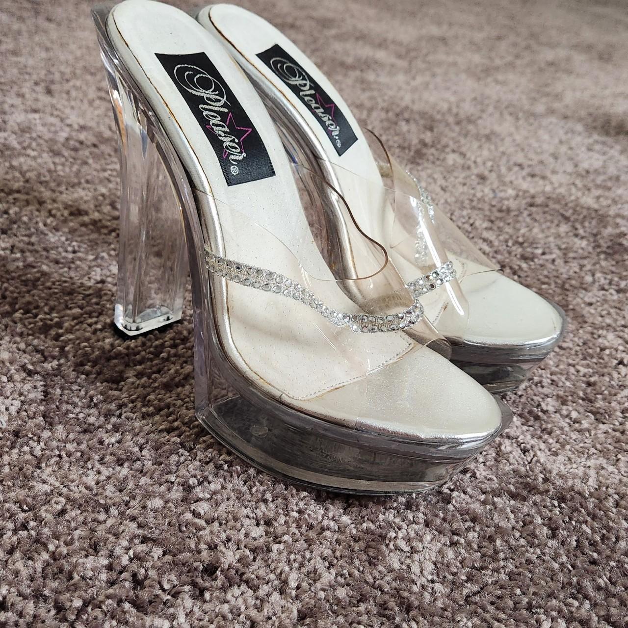 Pleasures Women's White and Silver Courts