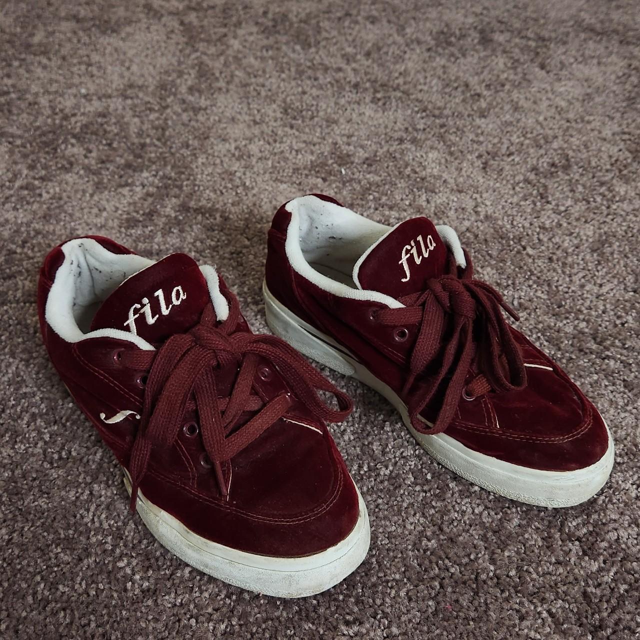 fila burgundy shoes