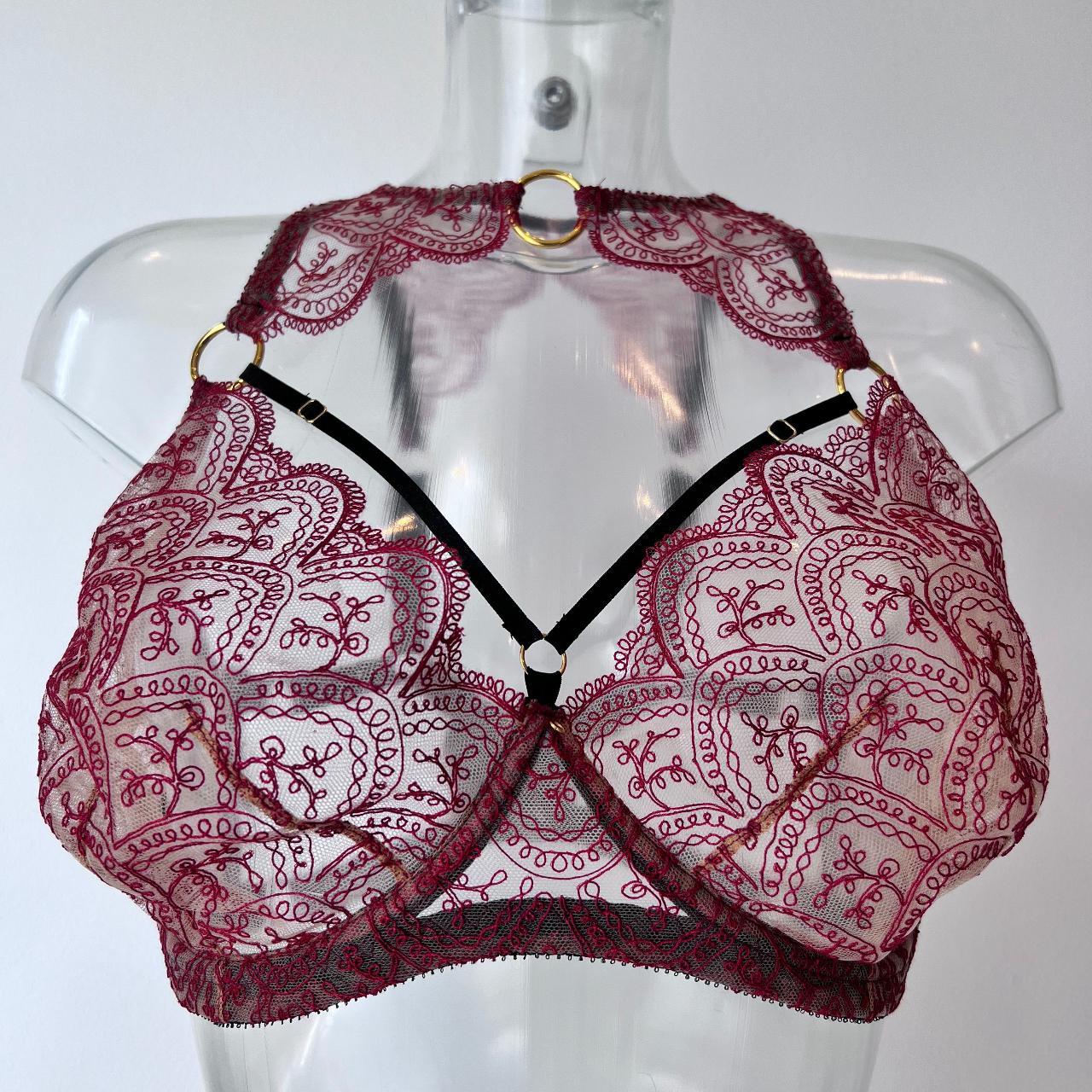 Abi Bra 38GG SISTER SIZES 34H 36GG 38G Depop abi-bra-38gg-sister-sizes-34h-36gg-38g-depop