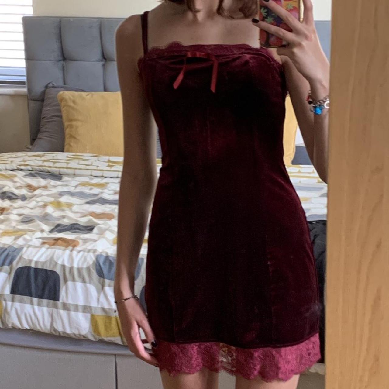 CIDER red wine velvet dress, with red lace lining... Depop