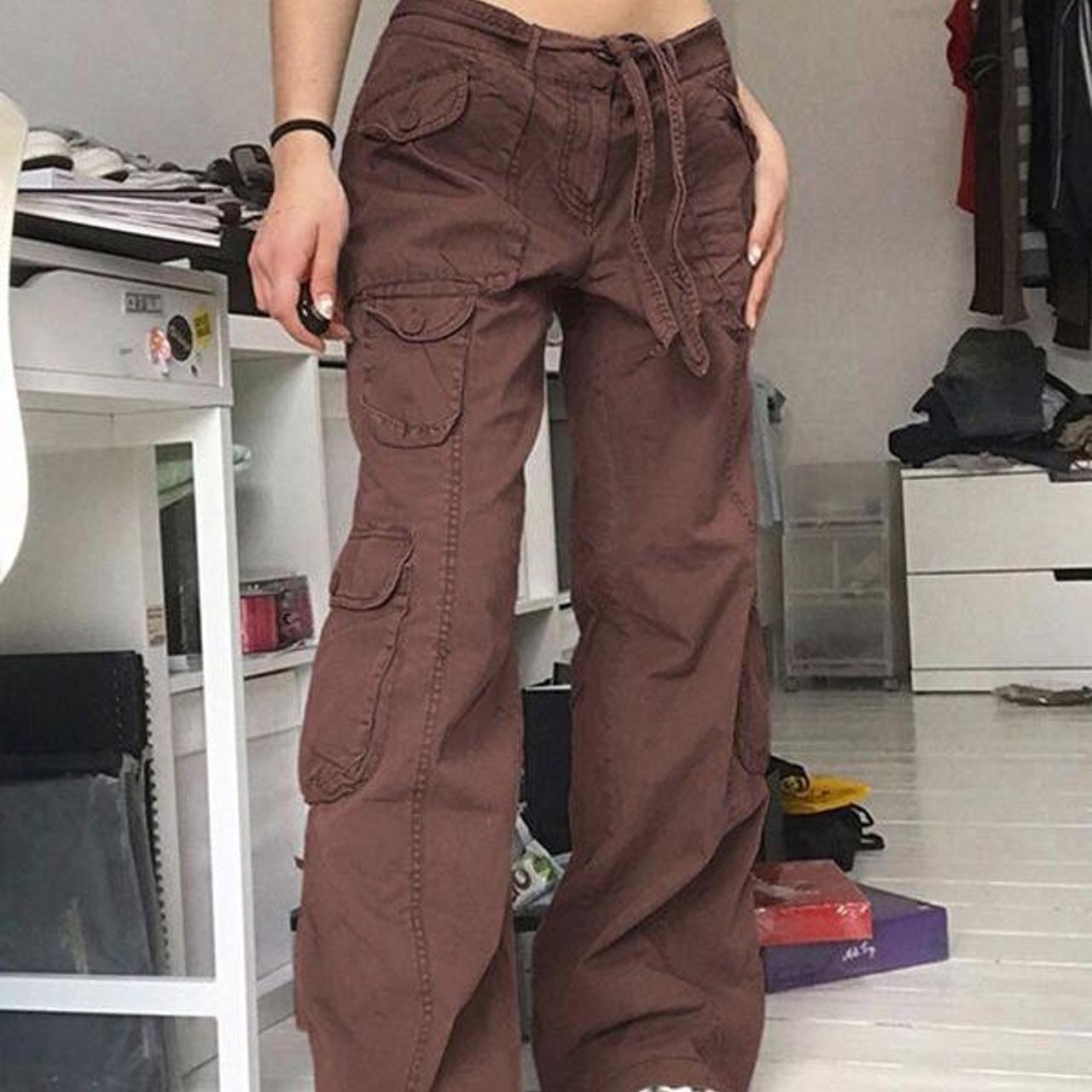 Low rise brown cargo pants low waisted and very... Depop