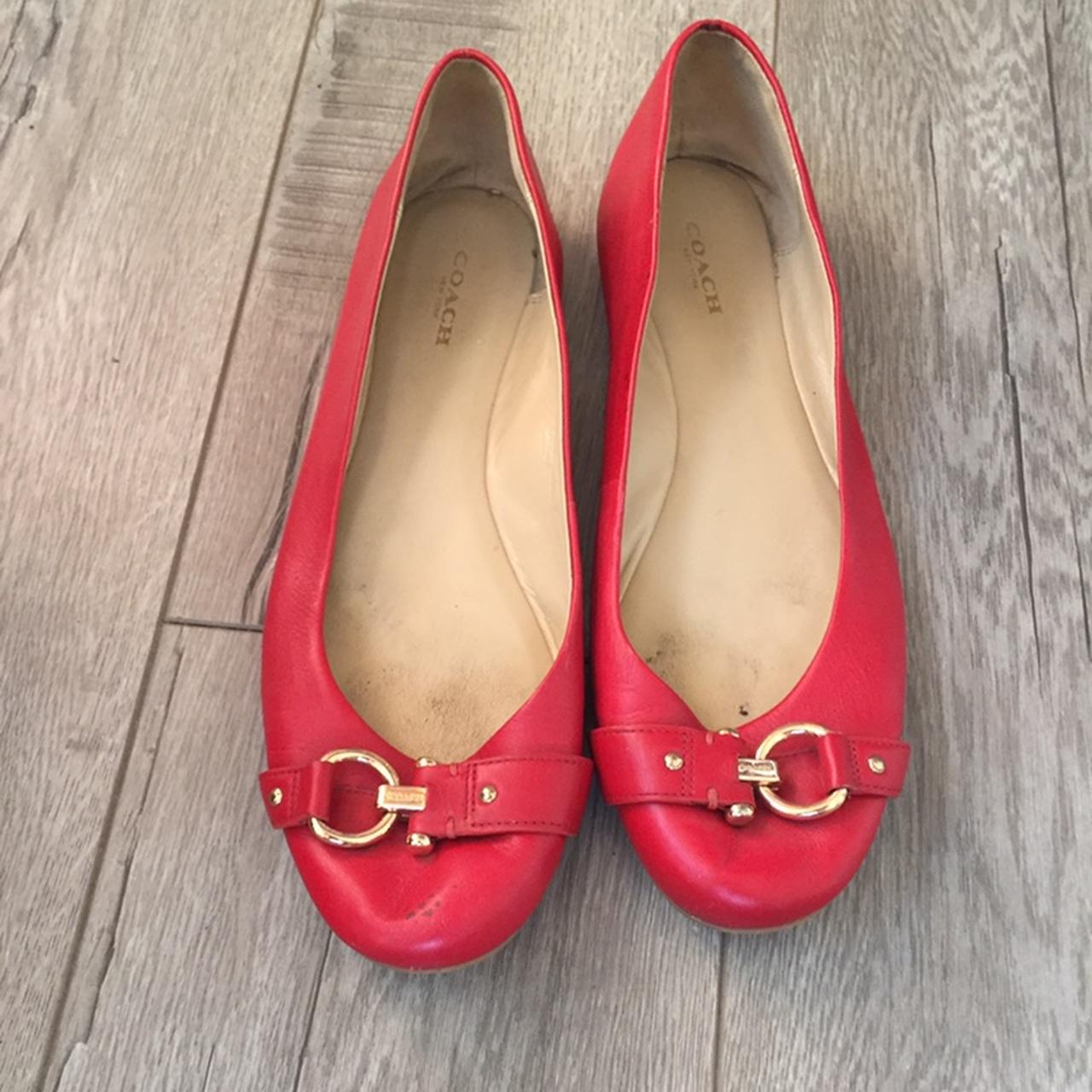 Red hot sale coach flats