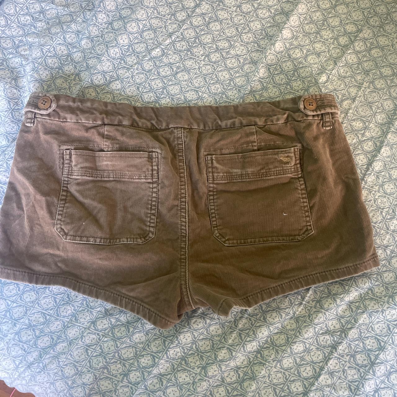 Vintage Low Rise brown shorts!! Depop