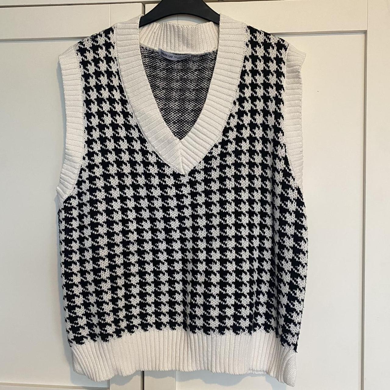 the urban gap sweater vest