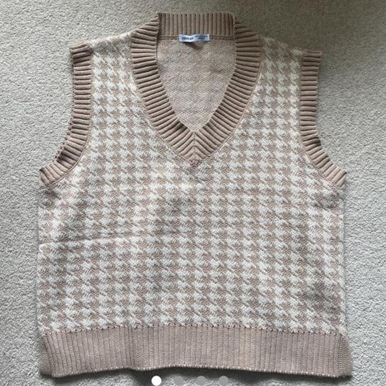 the urban gap sweater vest