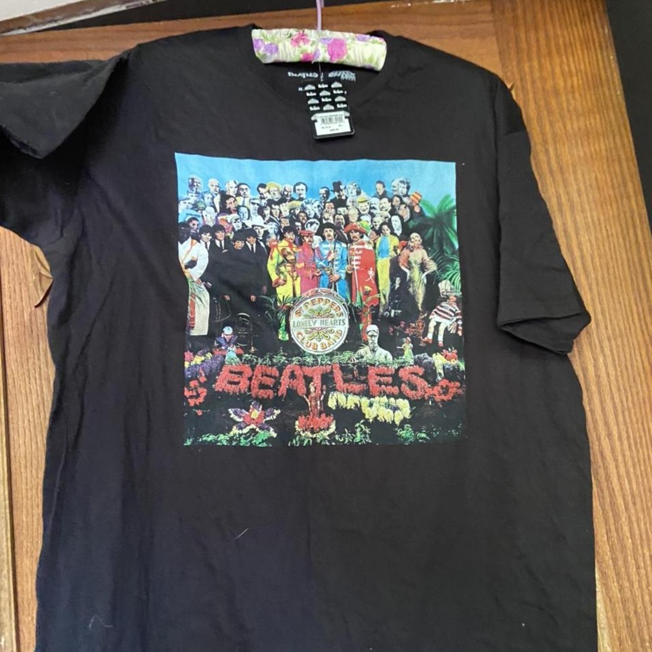 Product Image 1 - THE BEATLES SGT PEPPER SHIRT

🍁AWAY