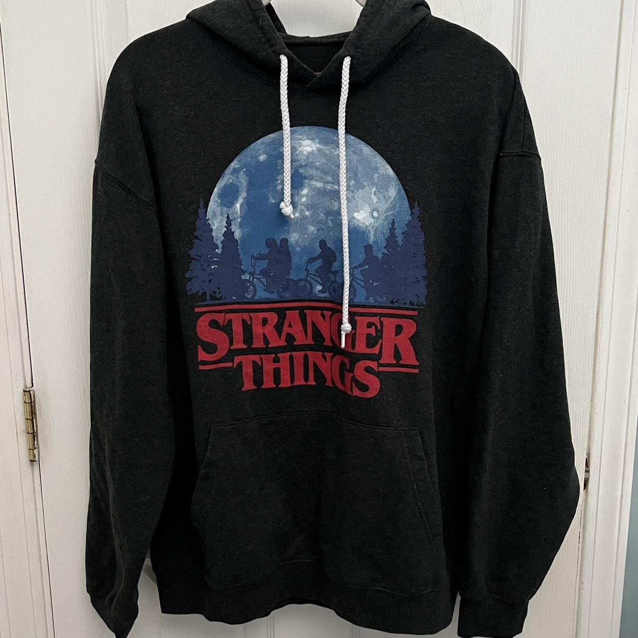 Stranger things discount hoodie hot topic