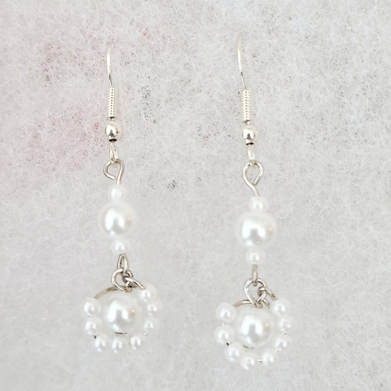 Women's White and Silver Jewellery