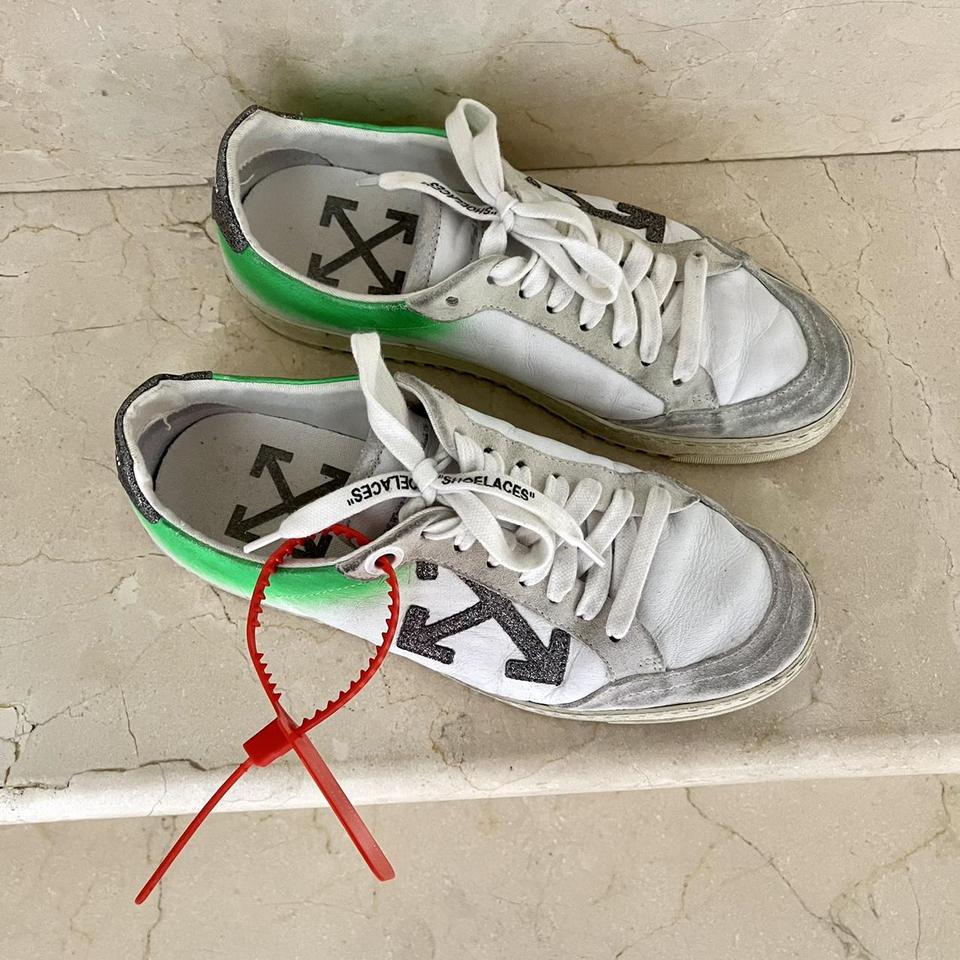 OFF WHITE 2.0 Arrow Sneaker sparkling silver arrow. Depop