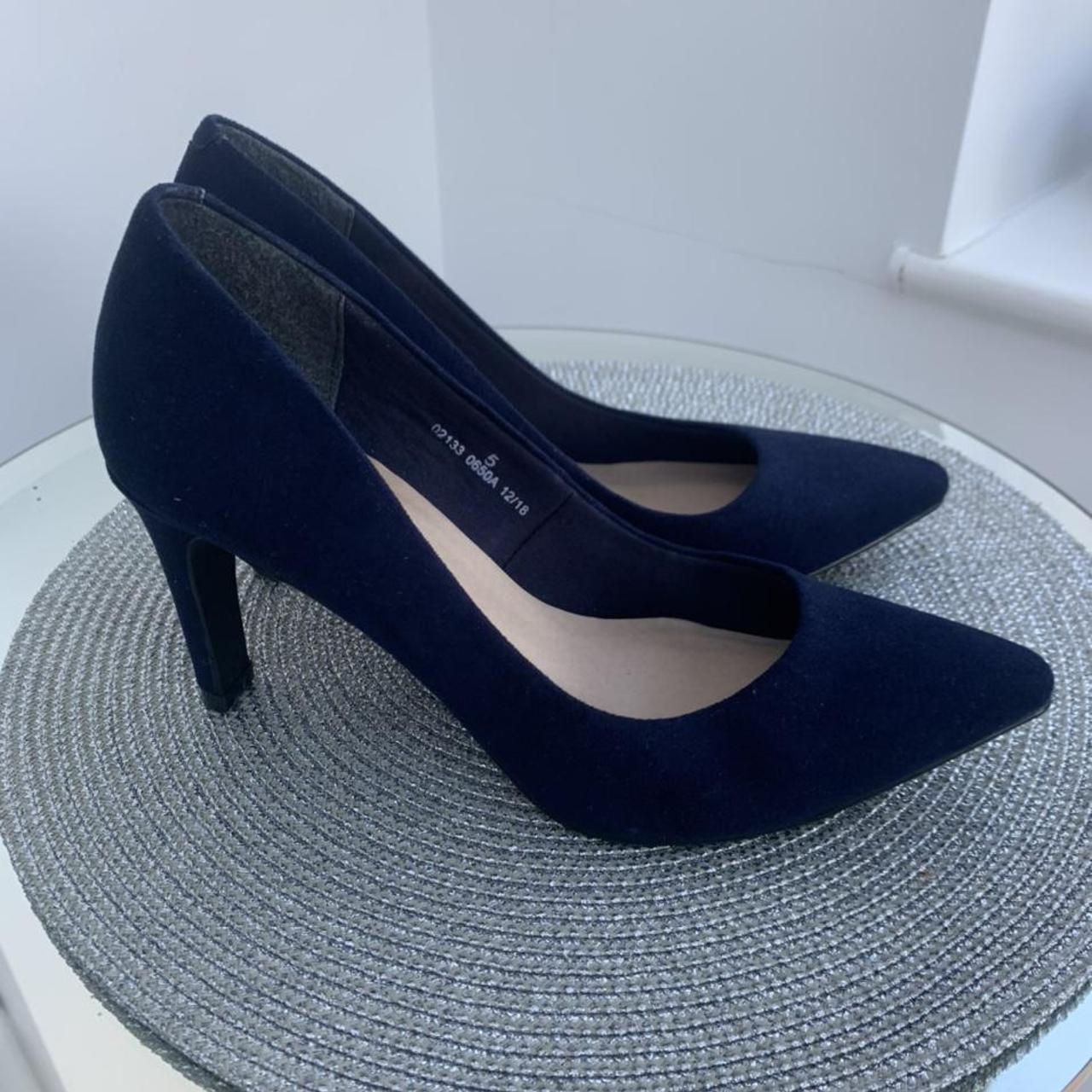 M&S Collection Navy Blue Heels Size 5. Rounded... - Depop