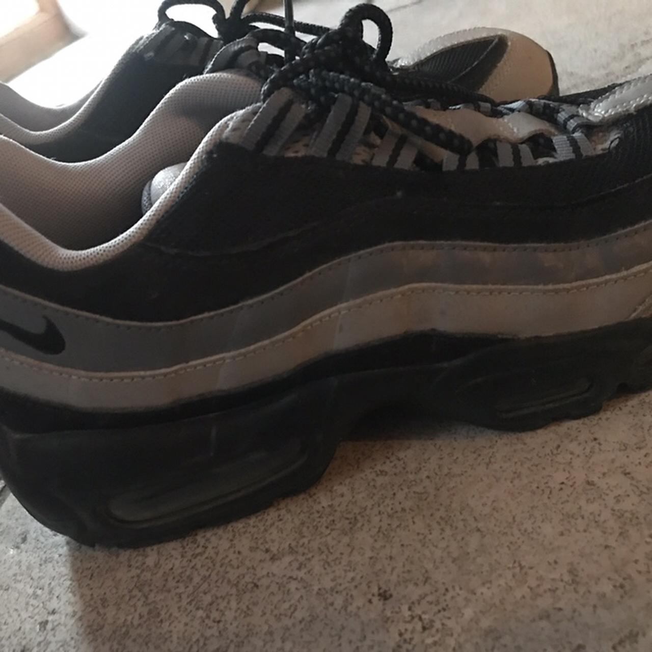 95s black and grey
