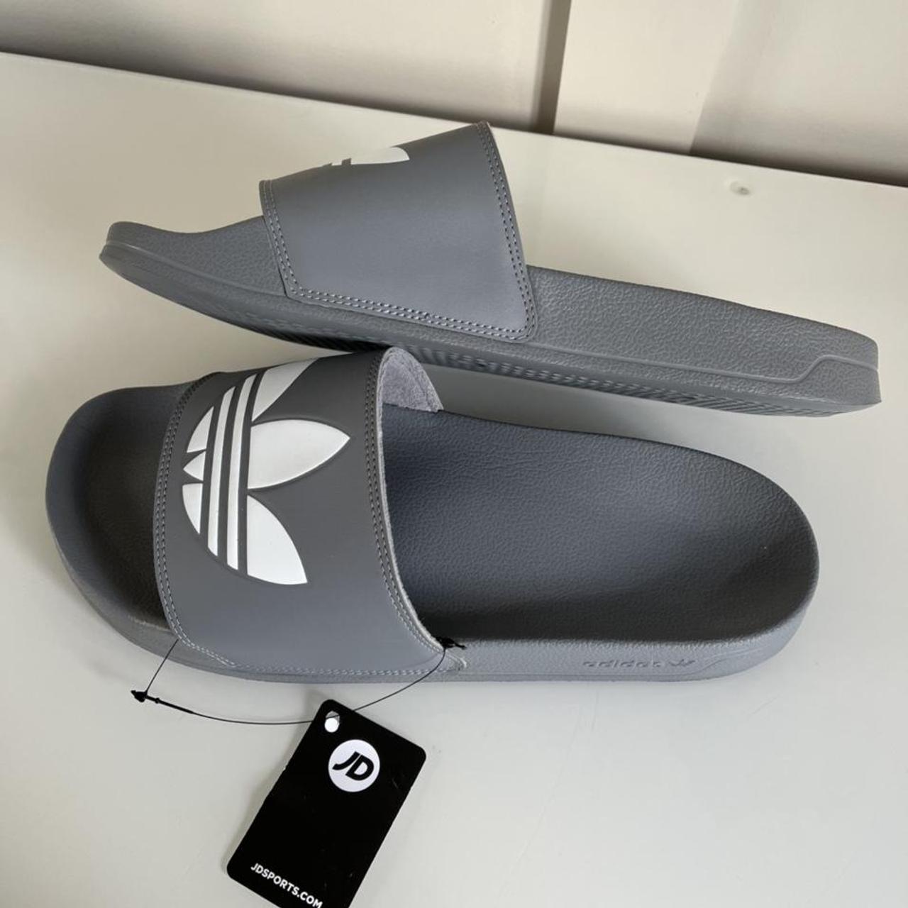 size 12 mens sliders