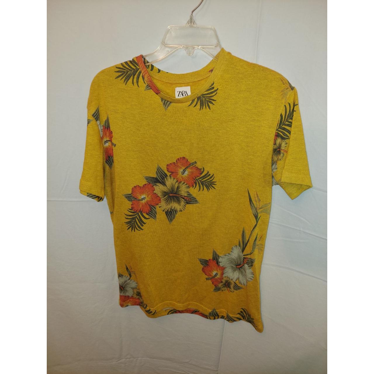 Zara Yellow Gold Short sleeve sweater with Tropical... Depop