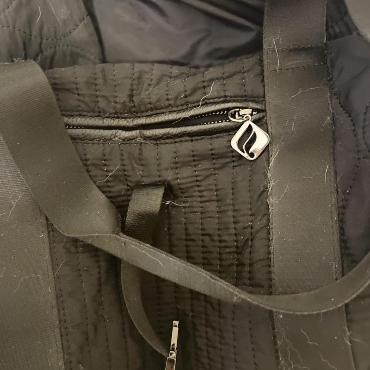 Fabletics Black XL gym bag no tears like brand new.... Depop