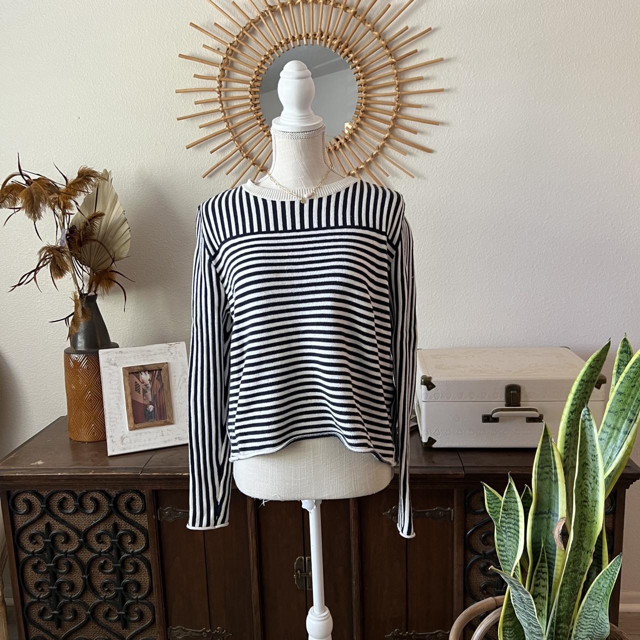 Product Image 1 - Hilfiger white and navy stripes