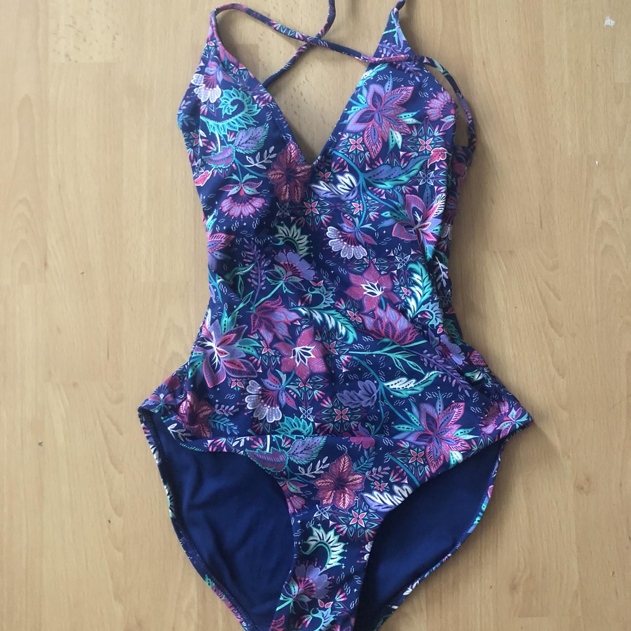 The most flattering swimming costume ever. Only... Depop