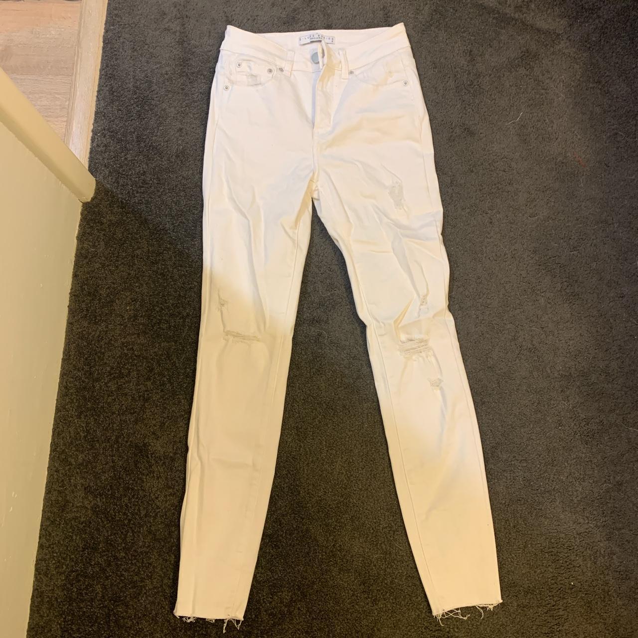 Decjuba white skinny ripped jeans (stretch) Size... - Depop