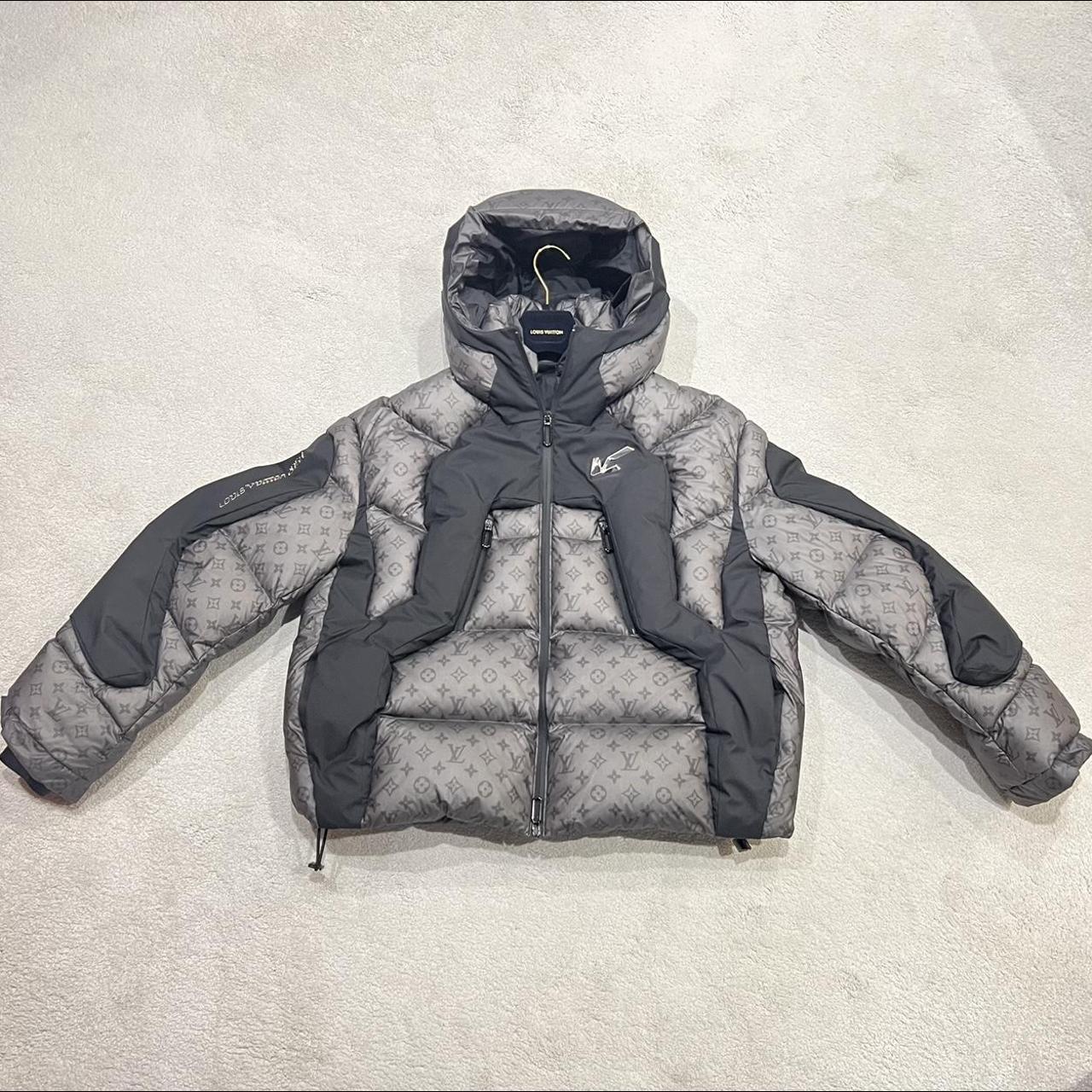 Louis Vuitton Thermal Coat 2054 Size XL Depop