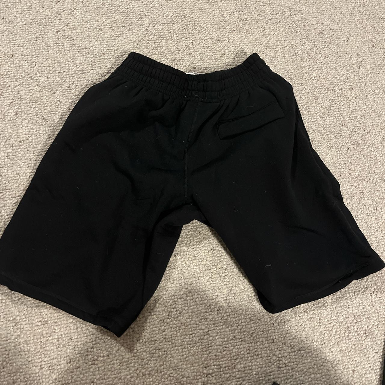 Men's Black and White Shorts | Depop