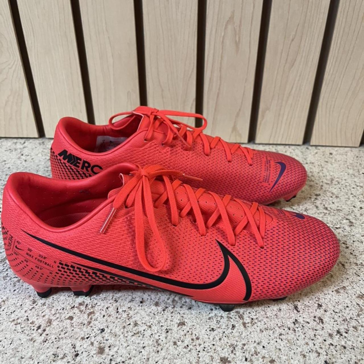 Product Image 2 - Nike Men's Football Boots, Red