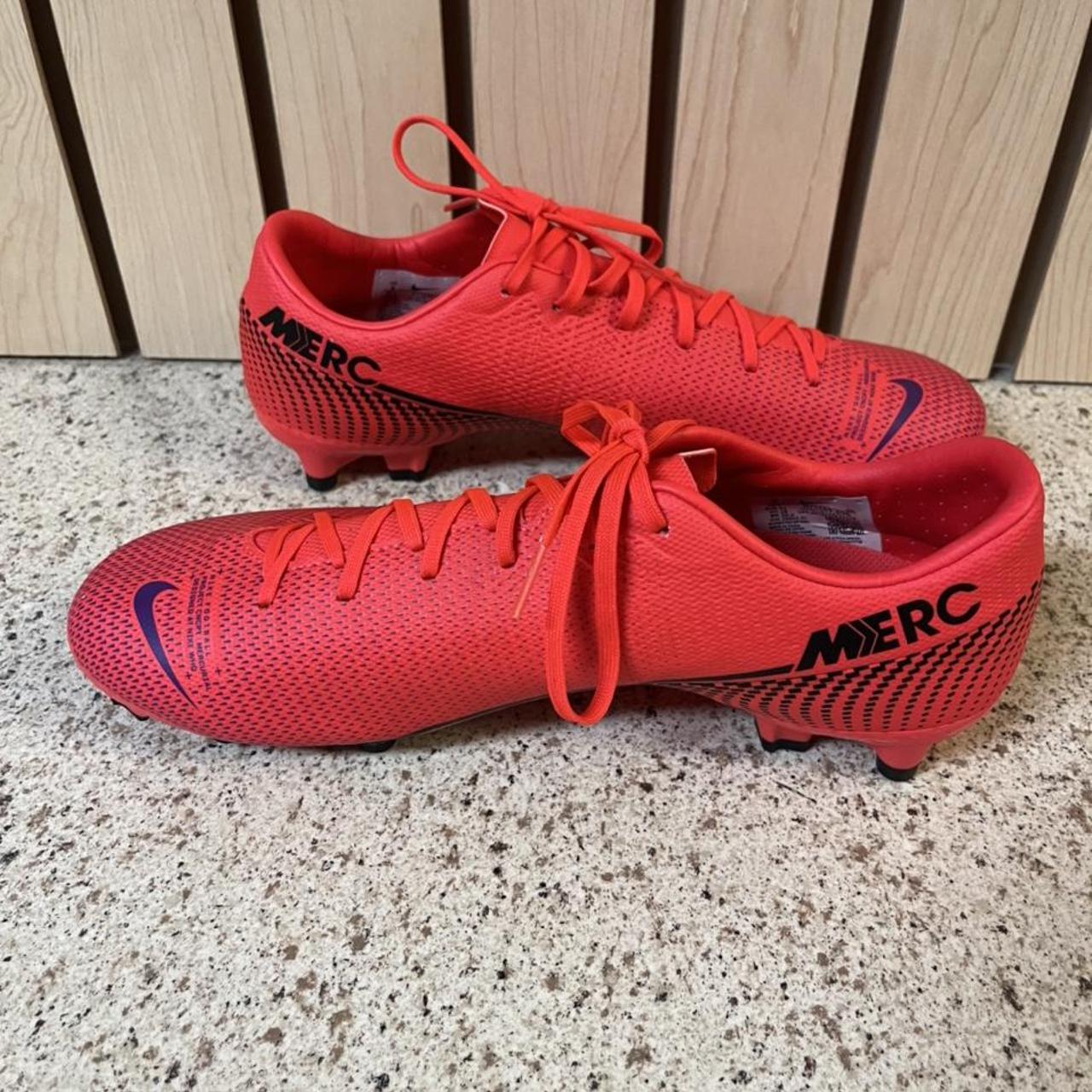 Product Image 4 - Nike Men's Football Boots, Red