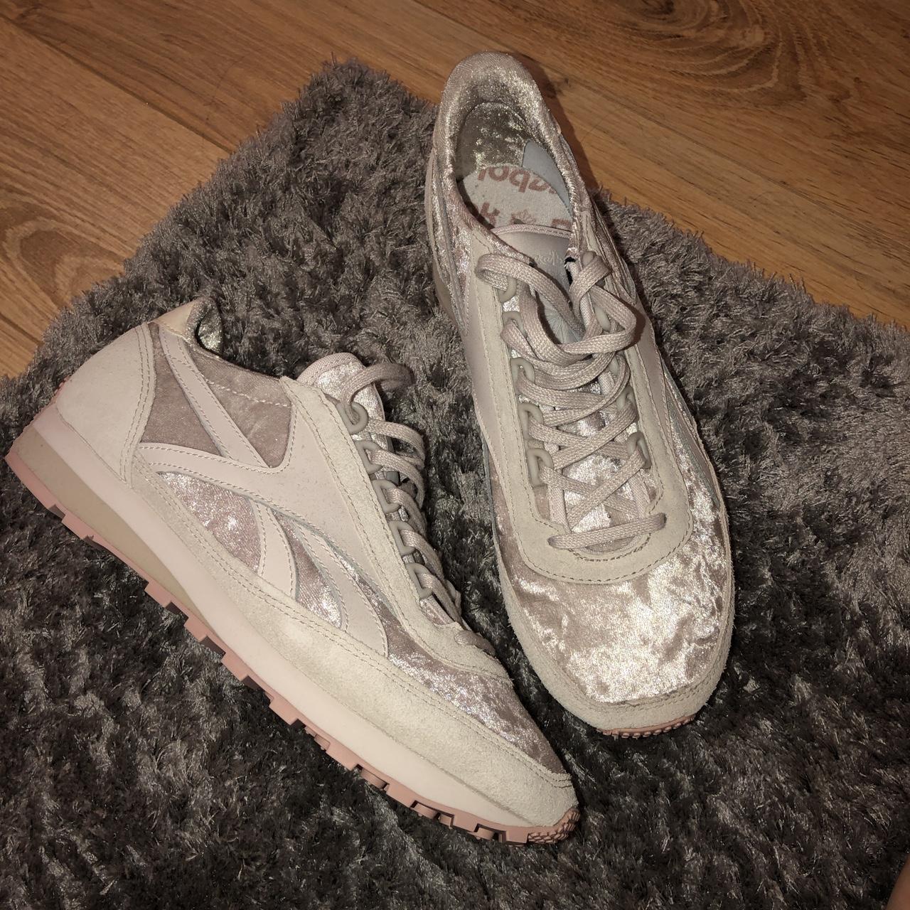 Reebok sale aztec velvet