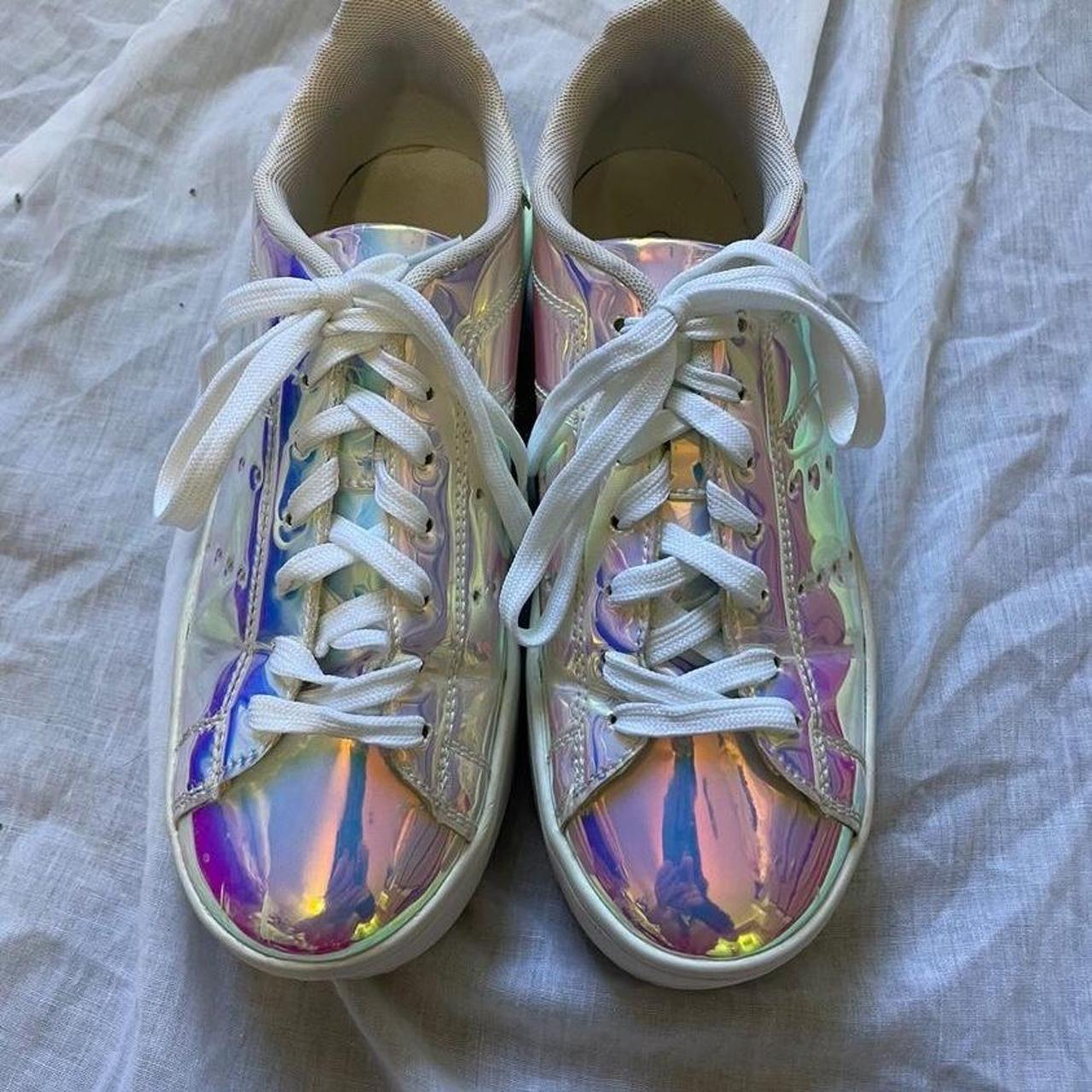Product Image 1 - 2 INCH Holographic Platforms 

PLEASE