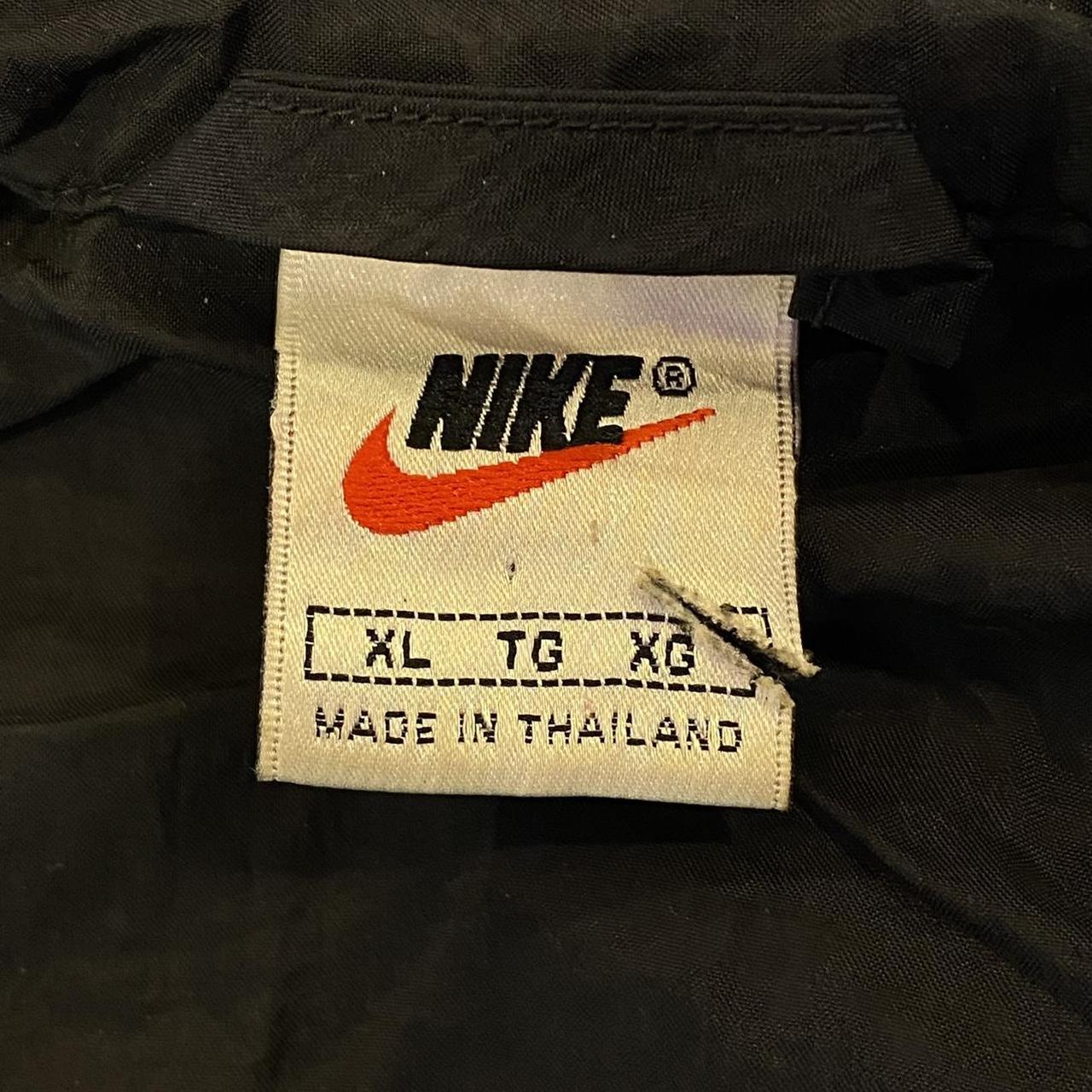 Nike 90s Vintage Windbreaker Light Jacket Mens... - Depop