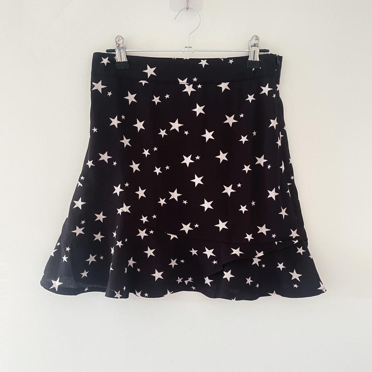 NASTYGAL STAR MINI SKIRT Size 6 Never Worn I Depop