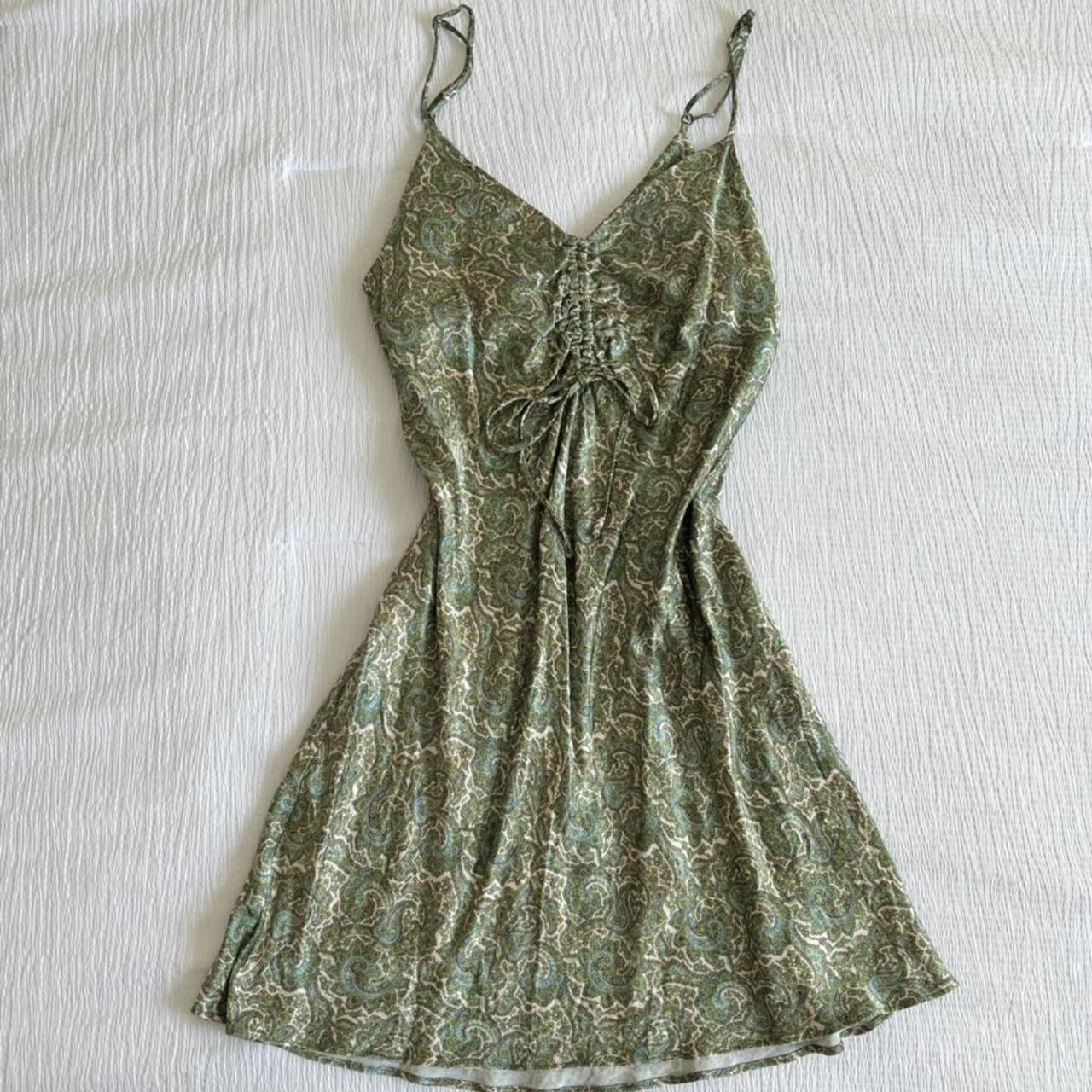 Zara Satin Paisley Print Press. Perfect condition. - Depop