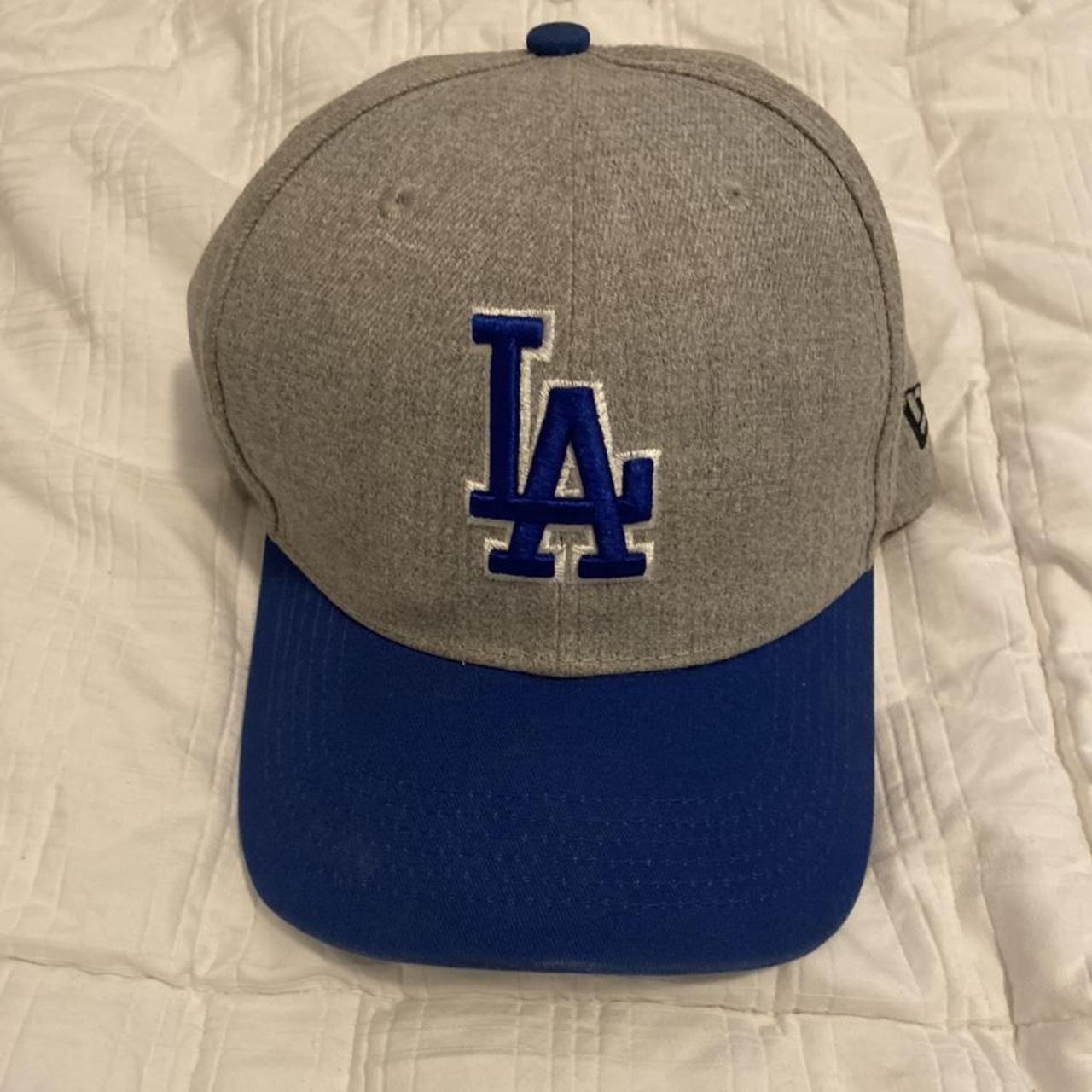 NEW ERA LA Dodgers Velcro snapback. Excellent condition - Depop