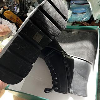 sneaker platform boots