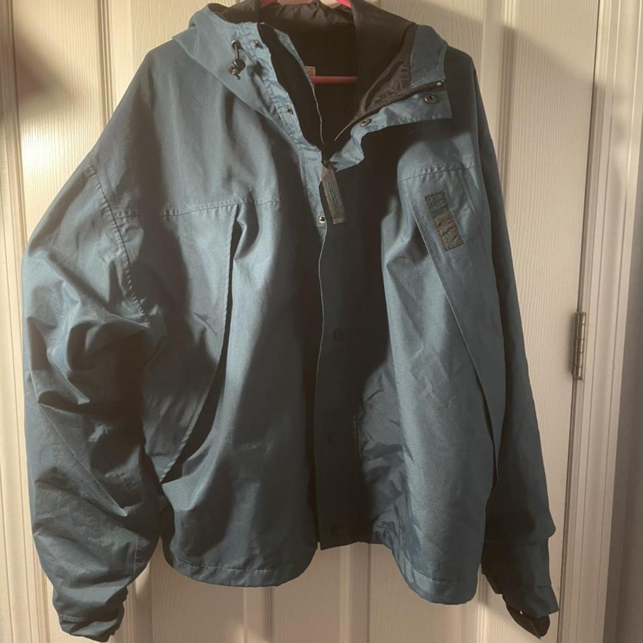 Made in Hong Kong. Sage raincoat/windbreaker. Size Xl - Depop