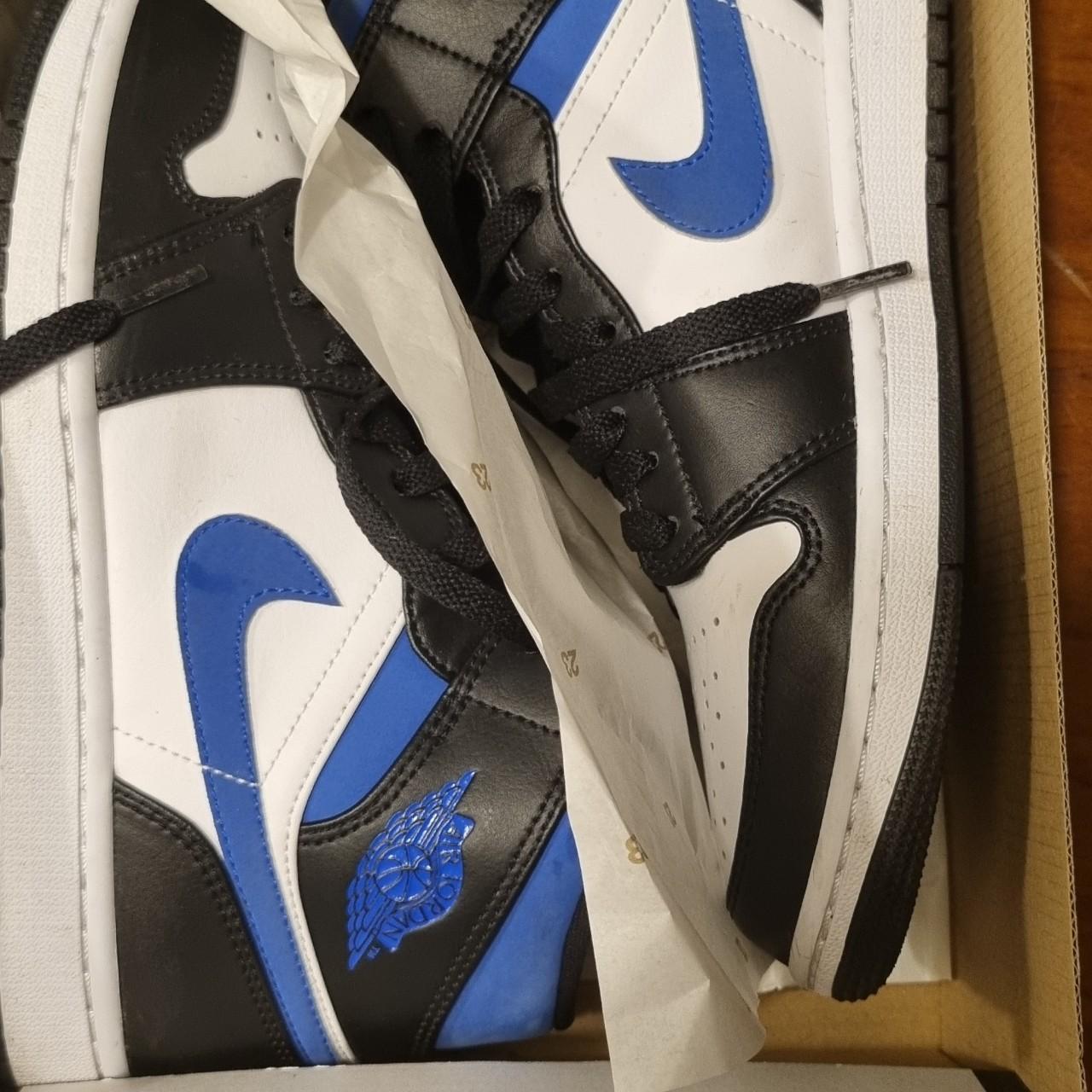 half blue jordan 1 mids