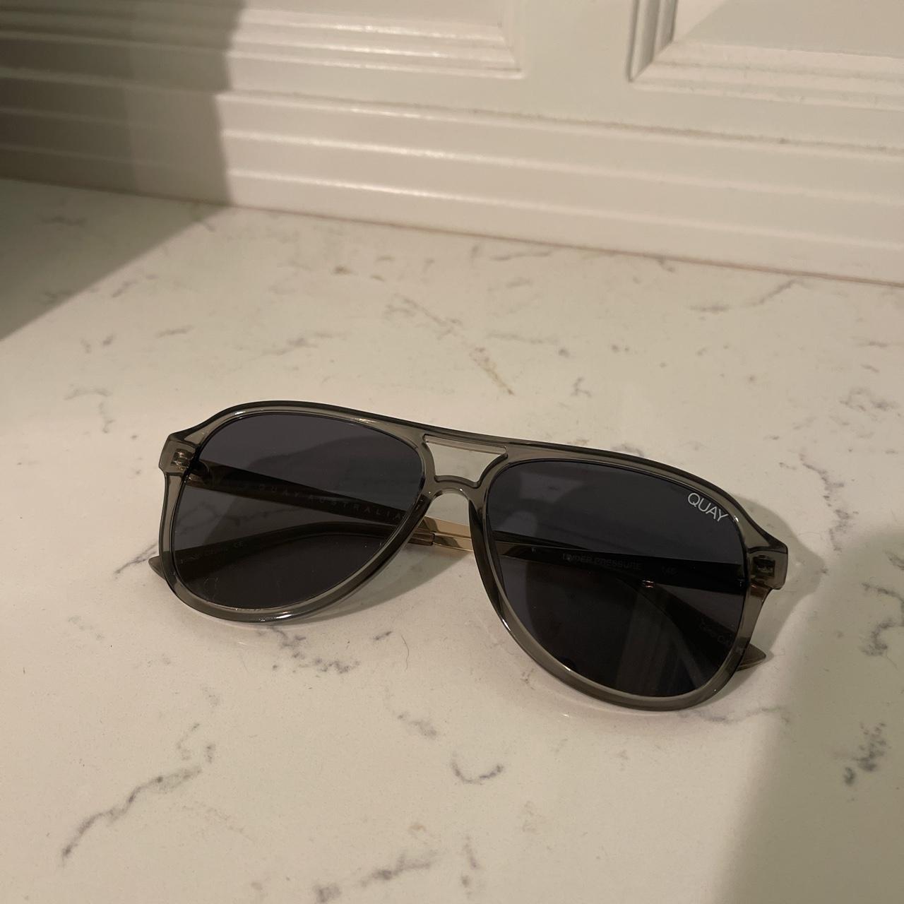 Quay Australia Men's Grey and Silver Sunglasses | Depop