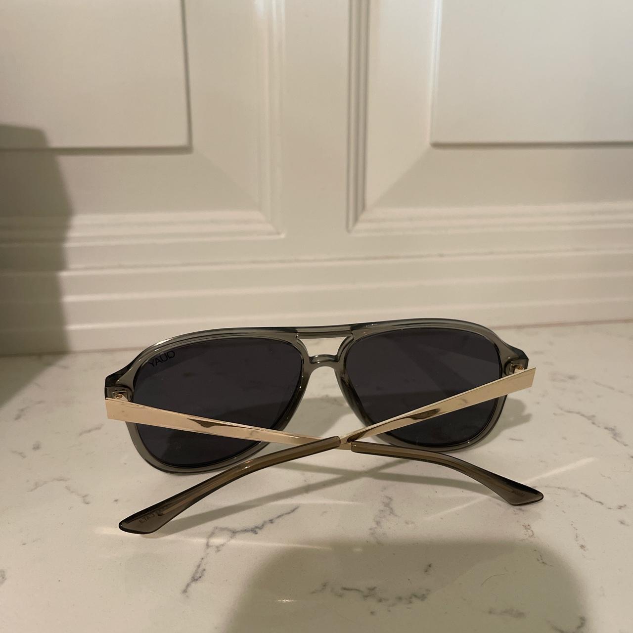 Quay Australia Men's Grey and Silver Sunglasses Depop