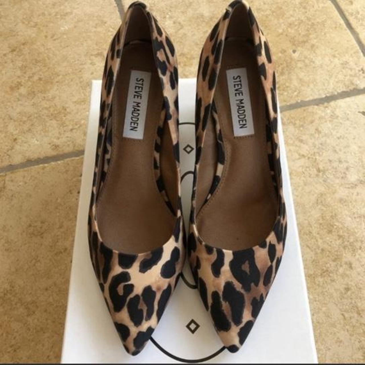 Steve Madden Women's Brown and Tan Courts | Depop