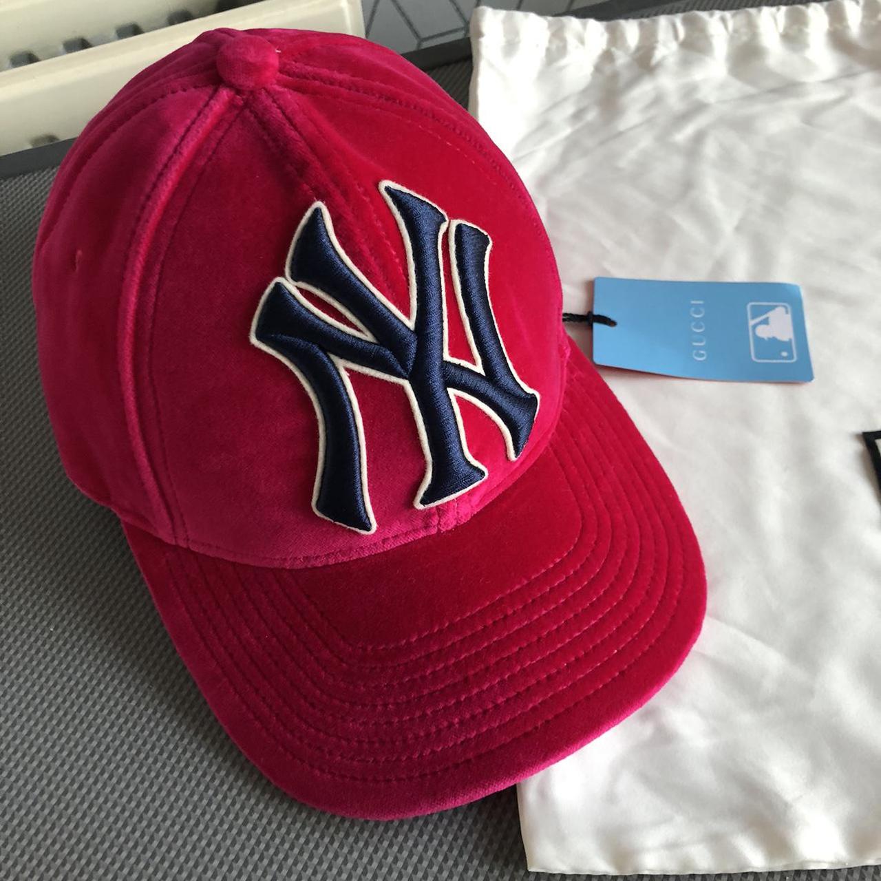 Gucci Unisex Pink Velvet NY New York Yankee Baseball Hat 57-61 cm 539836  5600