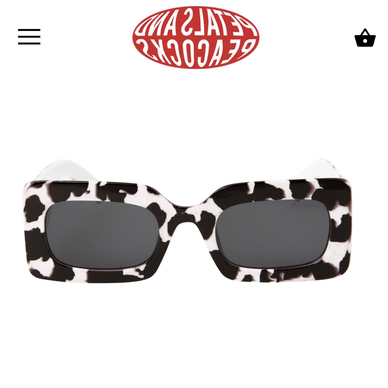 Buy tiny shadows Round Sunglasses Black For Girls Online @ Best Prices in  India | Flipkart.com