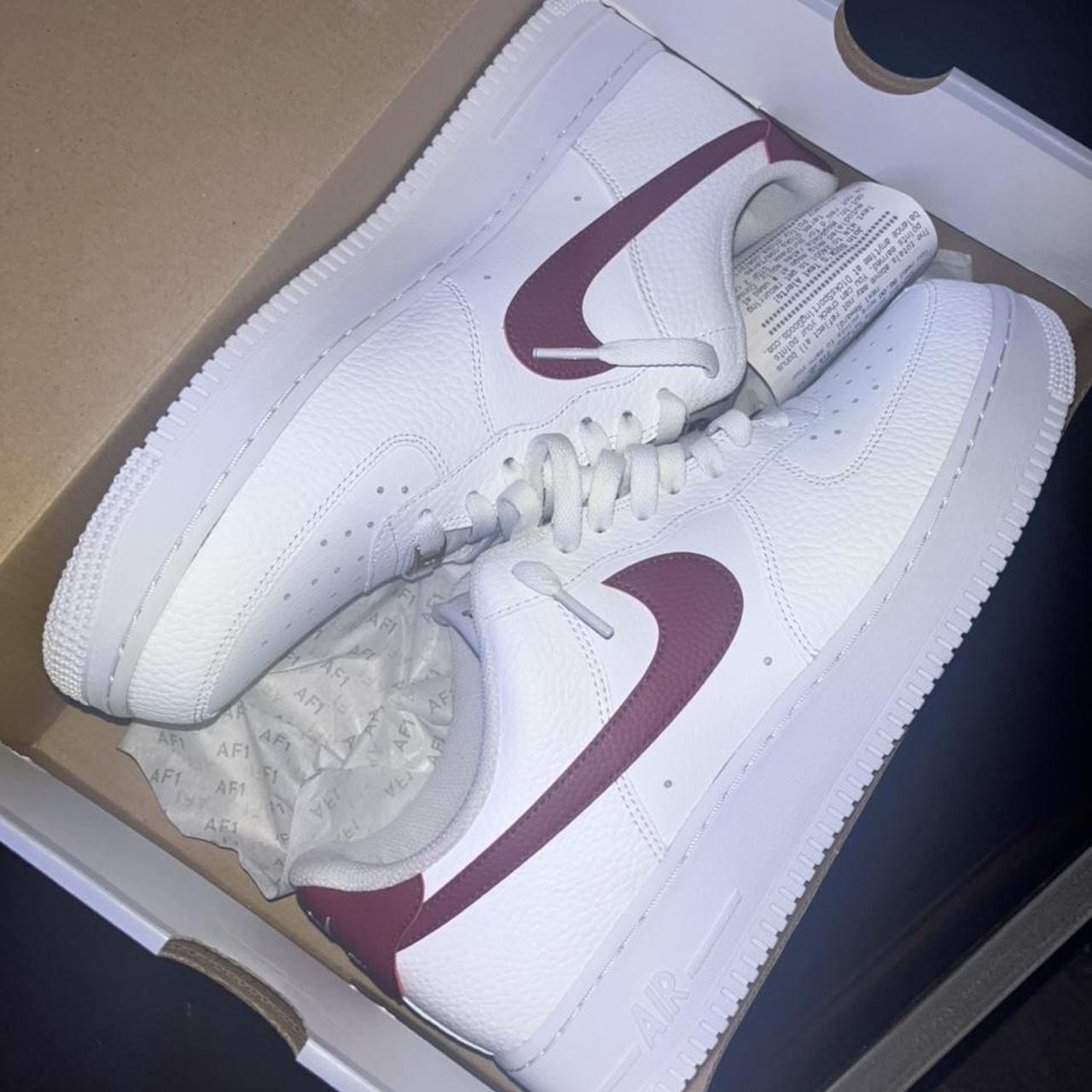 mens nike burgundy trainers