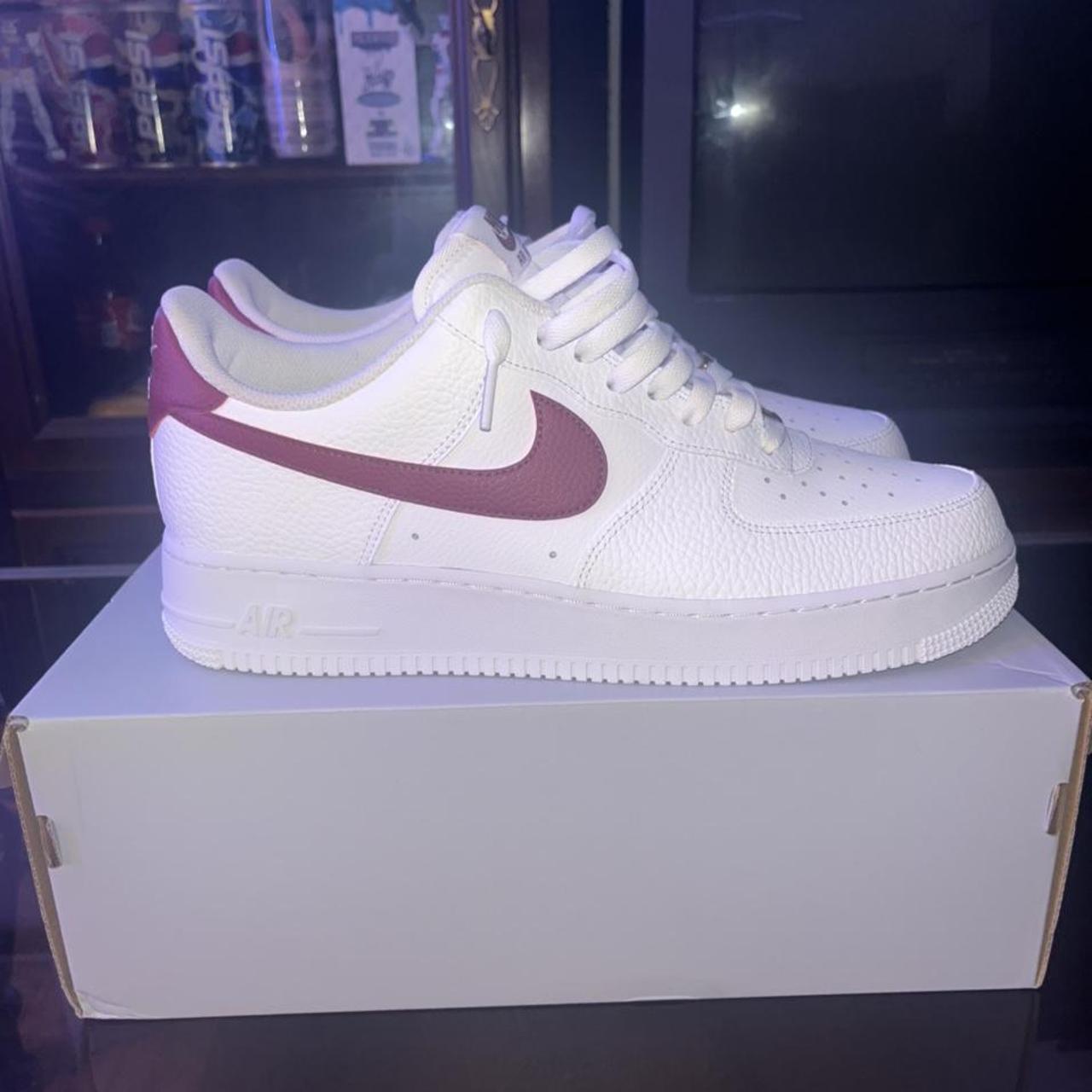 mens nike burgundy trainers