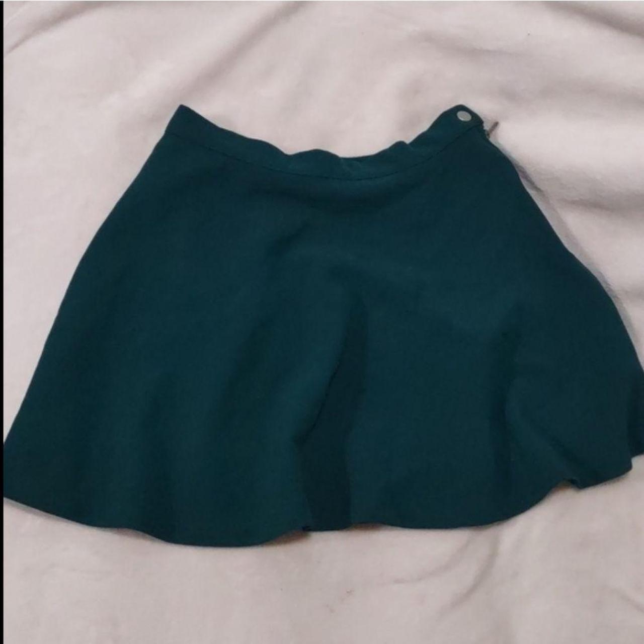 Green mini 2025 skirt forever 21