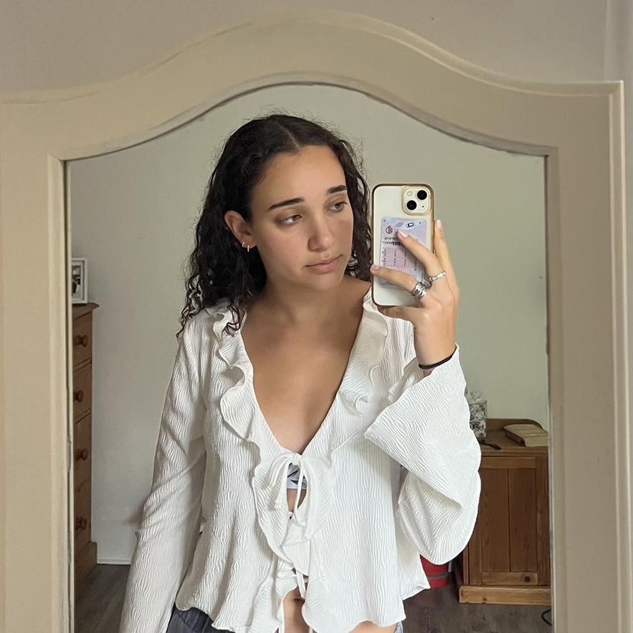 Women S White Cardigan Depop